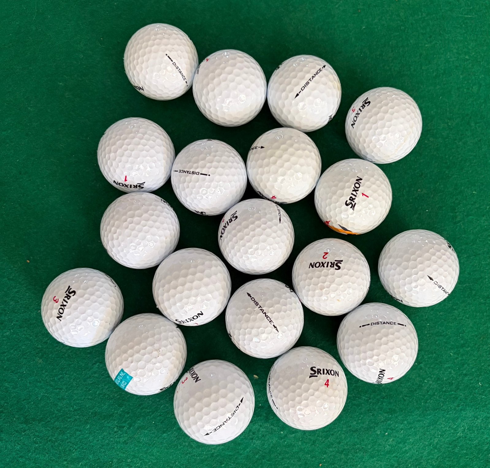 SRIXON DISTANCE 50 stuks, Sport en Fitness, Ophalen, Zo goed als nieuw, Bal(len)