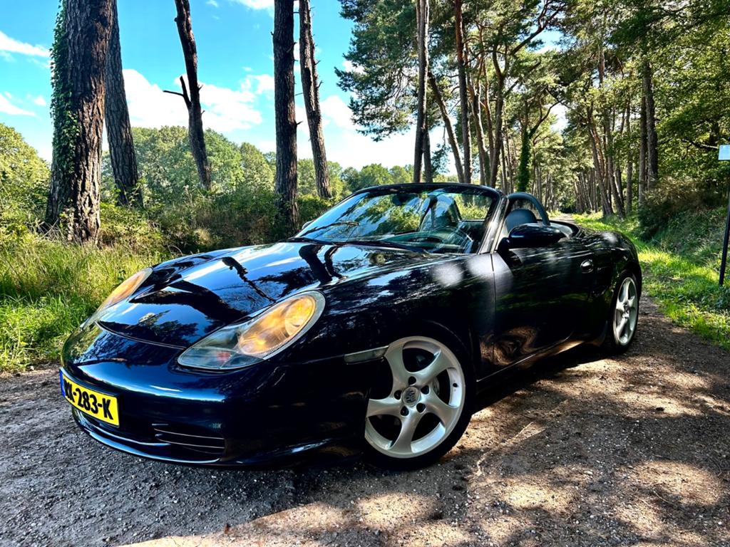 Porsche Boxster 2.7 2004 Zwart, 228 pk, Achterwielaandrijving, Automatische klimaatregeling, Zwart