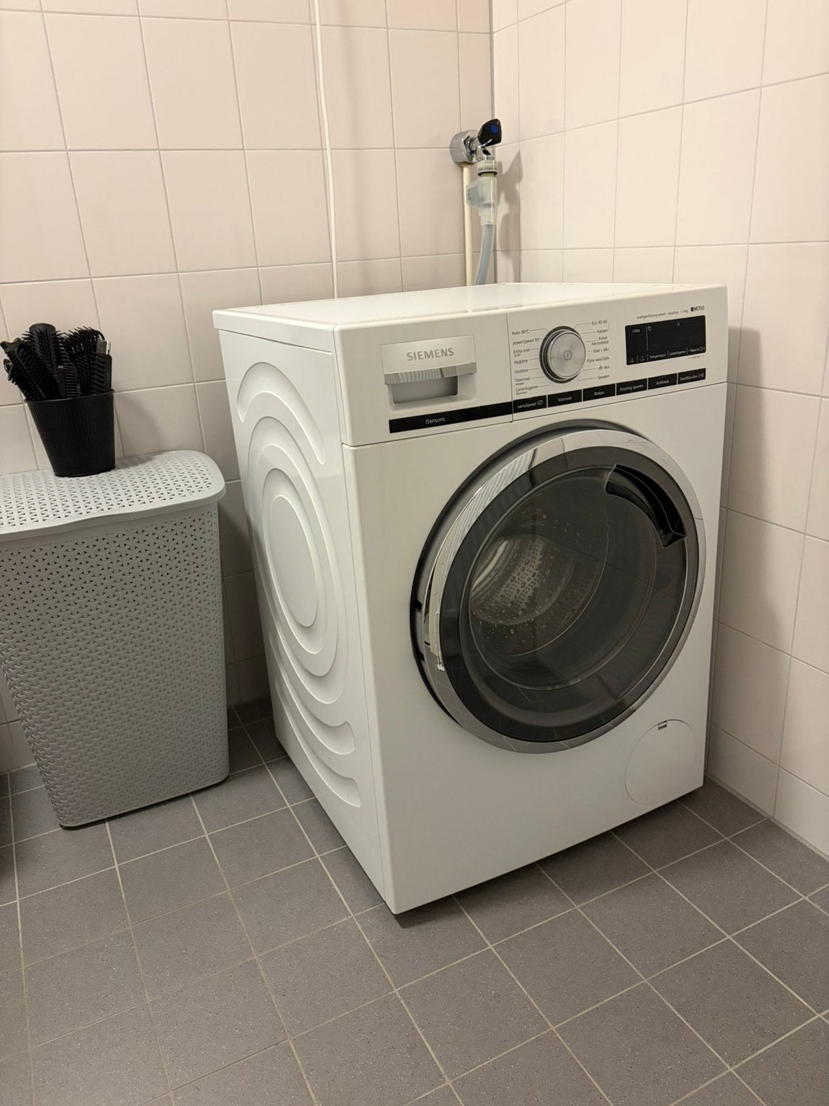 Siemens wasmachine IQ700 9KG Idos Defecte deurslot, Witgoed en Apparatuur, Wasmachines, Ophalen, 8 tot 10 kg, 85 tot 90 cm, 1600 toeren of meer