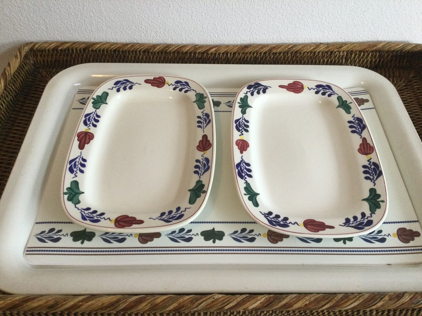 Boerenbont Boch België ( Vleeswaren schaal ), Ophalen of Verzenden, Zo goed als nieuw, Aardewerk, Schaal of Schalen