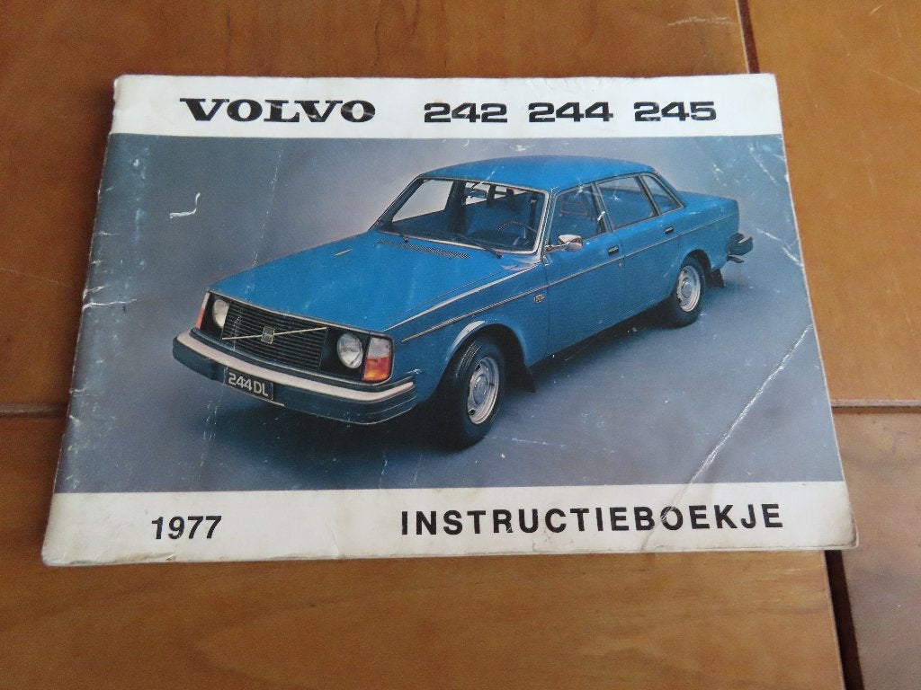 Instructieboek Volvo 242, Volvo 244, Volvo 245 1974, mooi!, Ophalen of Verzenden
