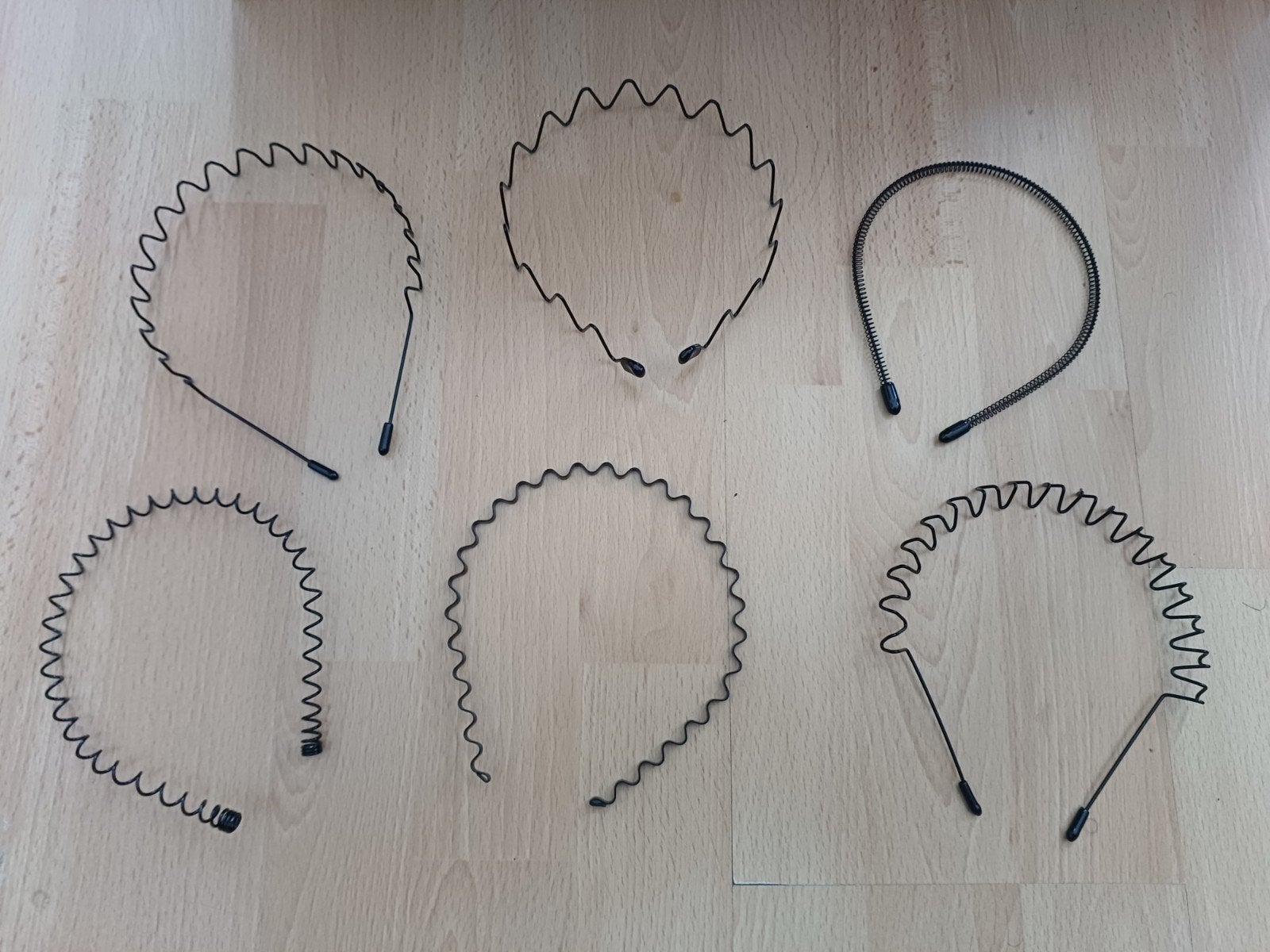 Haarbanden set - 6 stuks, zwart metaal, diverse designs, Ophalen of Verzenden, Gebruikt