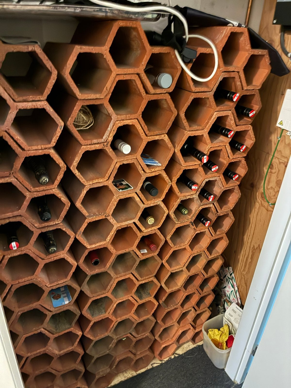 Modulair Terracotta Wijnrek - Ruimte voor 108 flessen, Ophalen, Overige materialen, Gebruikt, 25 flessen of meer