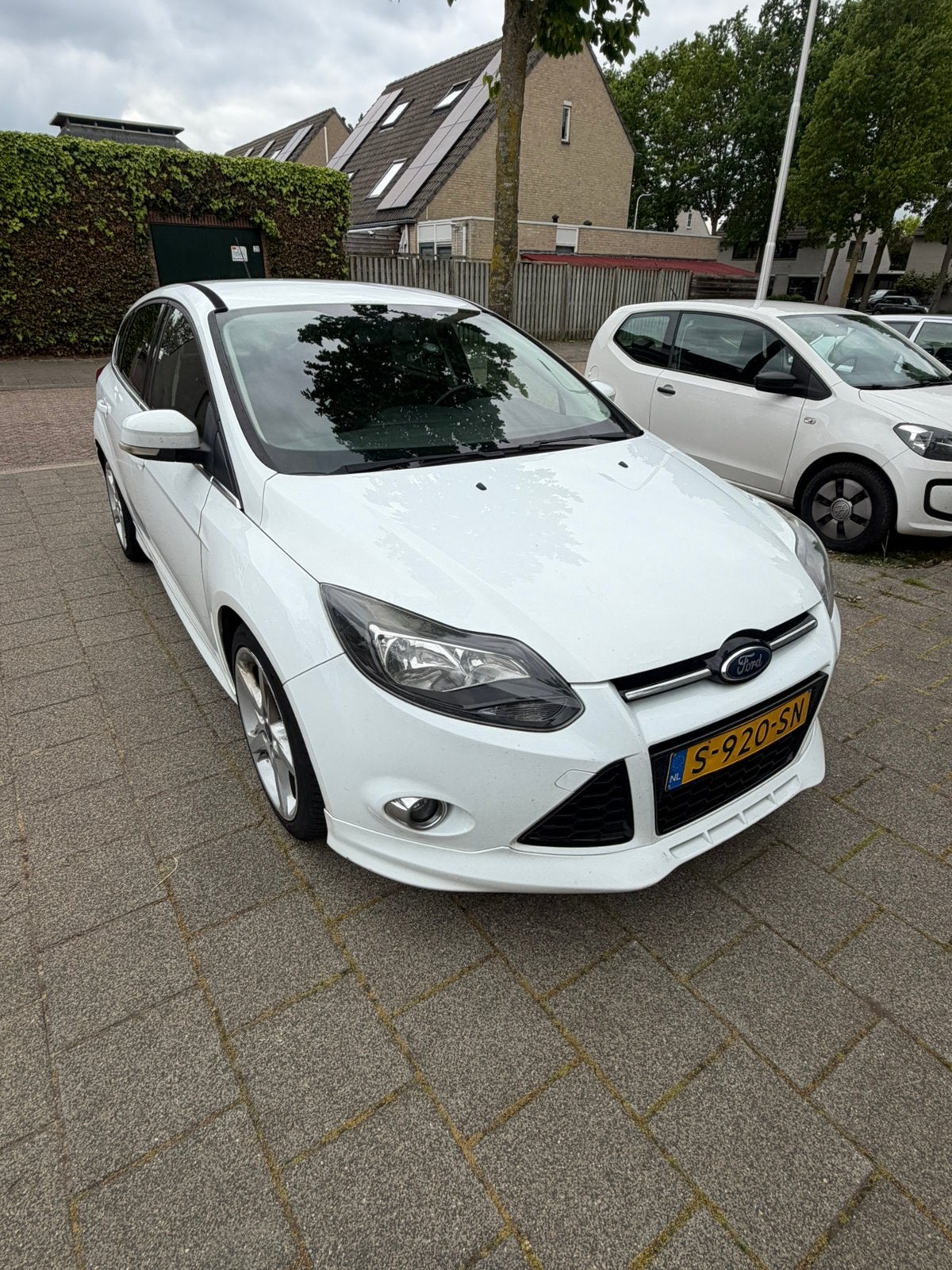 Ford Focus 1.6 Ecoboost 110KW 5-D 2014 Wit, Auto's, Ford, 1596 cc, Zwart, 4 cilinders, Leder en Stof
