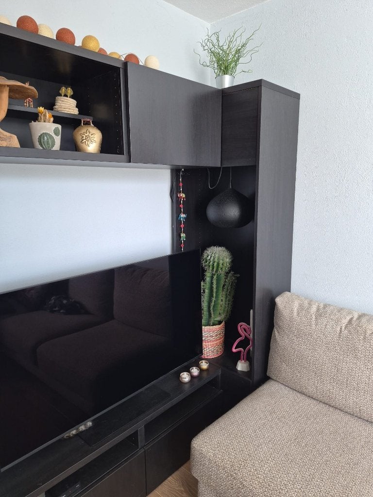 Foto 7 van IKEA BESTÅ tv-wand / vitrinekast – zwartbruin