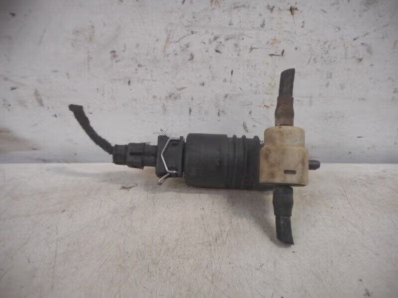 RUITENSPROEIERPOMP VOOR + ACHTER Opel Zafira (F75), Bahnhofsplatz 65423 Rüsselsheim am Main, DE, Gebruikt, Opel, Opel Automobile GmbH