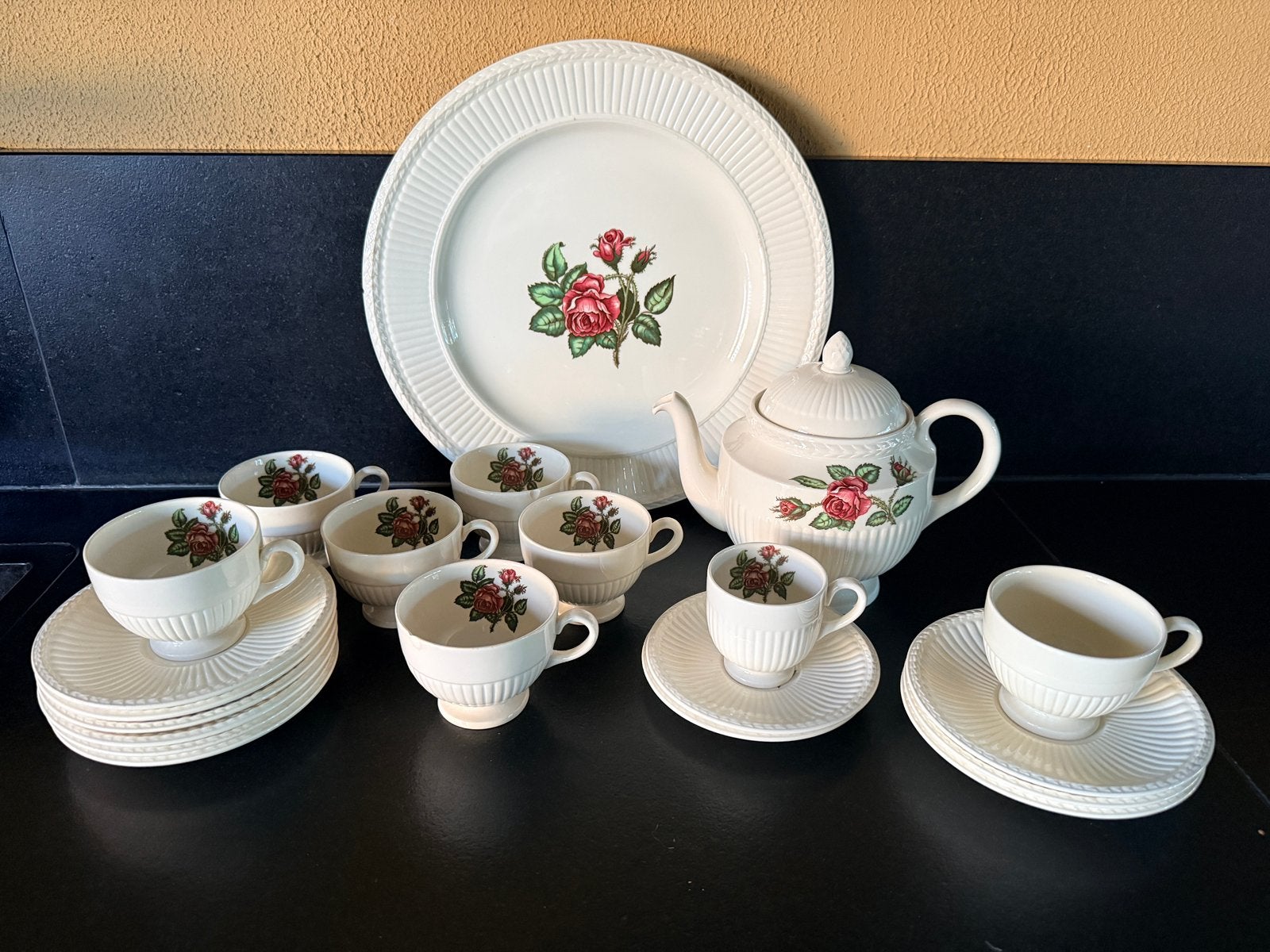Wedgewood Moss Rose Thee serviesset theepot met kopjes, Ophalen