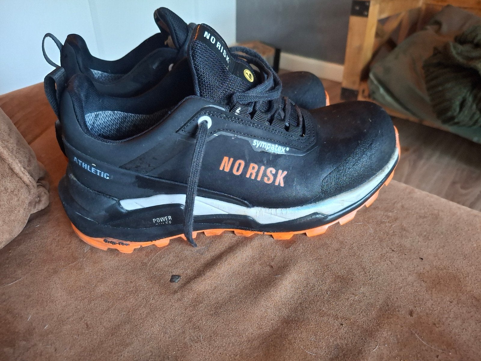 No Risk Veiligheidsschoenen Maat 38 - Waterdicht, Ophalen of Verzenden, Zo goed als nieuw
