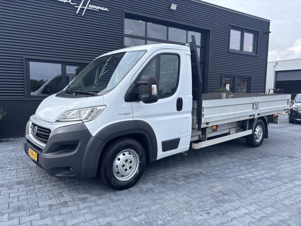 Fiat Ducato 35H 2.3 MJ L4H1 LAADBAK/EURO6/AIRCO/NAVI/GOED ON, Auto's, Fiat, Voorwielaandrijving, 15 km/l, Gebruikt, Euro 6