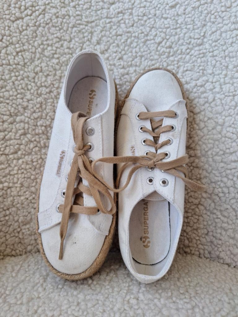Witte superga sneaker dames - maat 40, Kleding | Dames, Schoenen, Wit, Ophalen of Verzenden, Superga, Sneakers of Gympen
