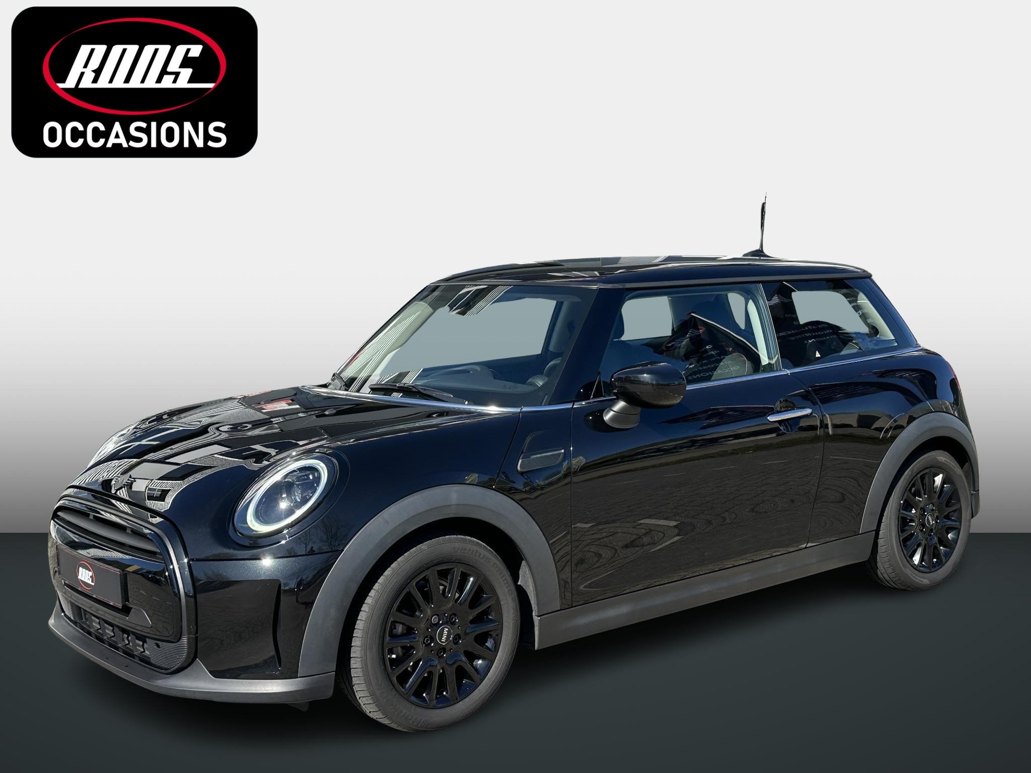 MINI Cooper 1.5 Essential Navi proff | Apple Carplay, Auto's, Mini, Voorwielaandrijving, Gebruikt, Met garantie (alle), 4 stoelen