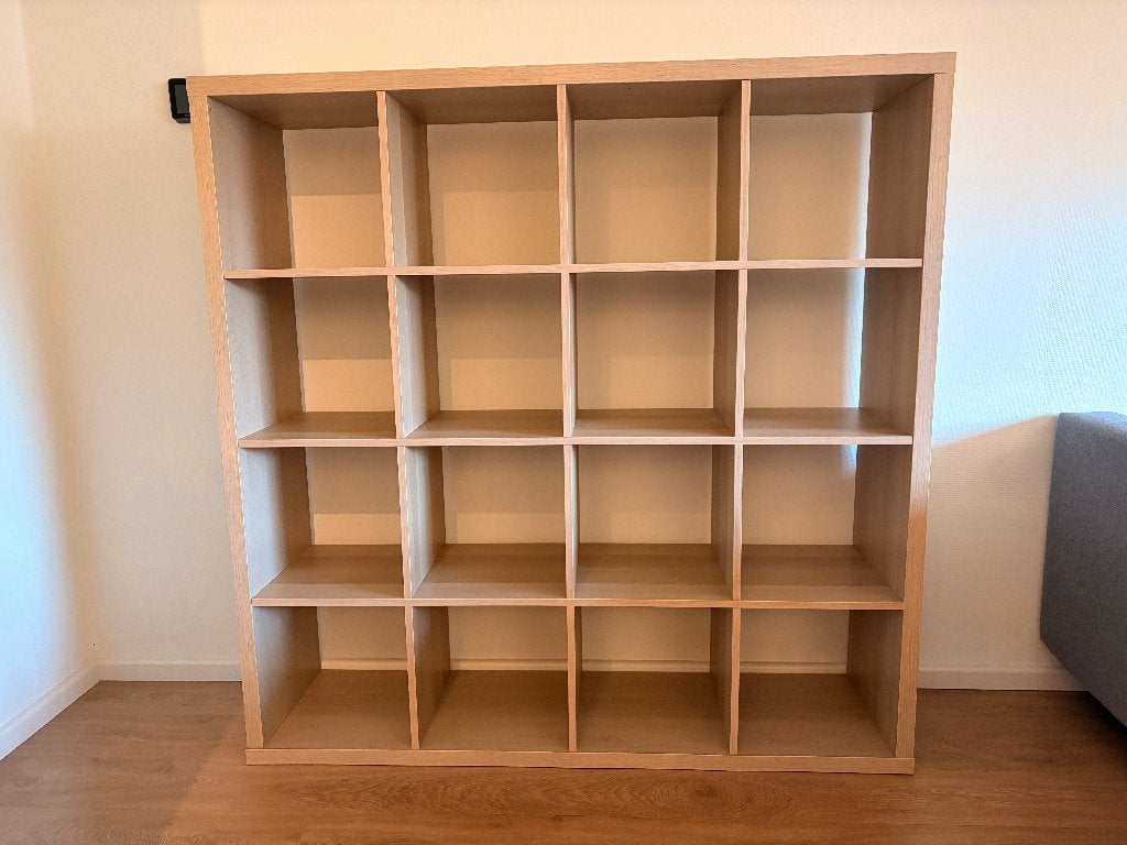 IKEA KALLAX 4x4 vakkenkast – wit eikeneffect (147x147), Ophalen, Zo goed als nieuw