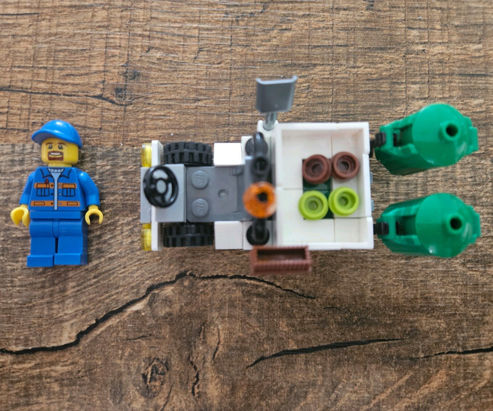Lego City Vuilniswagen #30313 met minifiguur en boekje, Kinderen en Baby's, City, Lego, Ophalen of Verzenden, Zo goed als nieuw