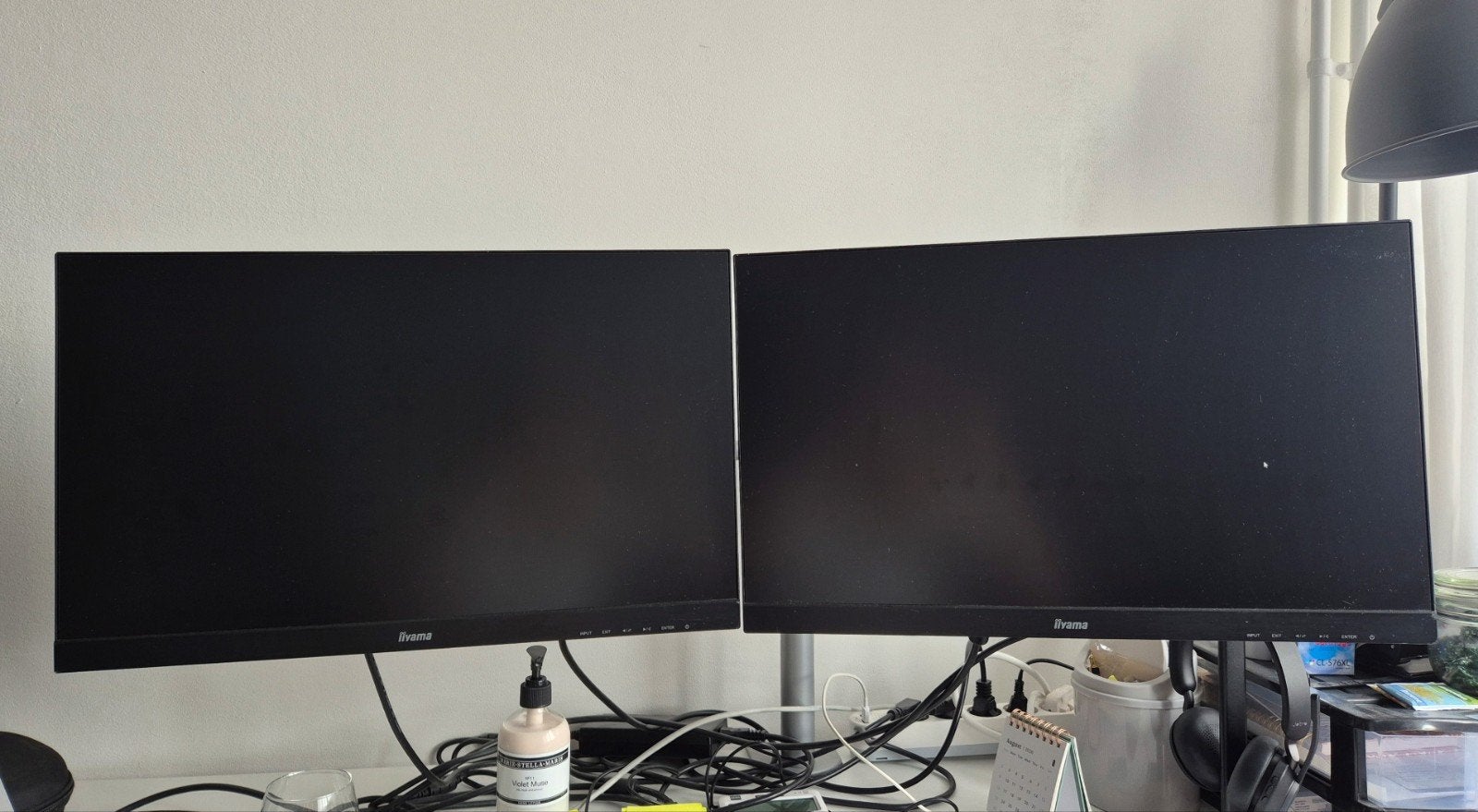 Set van 2x Iiyama ProLite 24” IPS Monitoren incl. beugel, Ophalen, HDMI, Full HD, Ingebouwde speakers