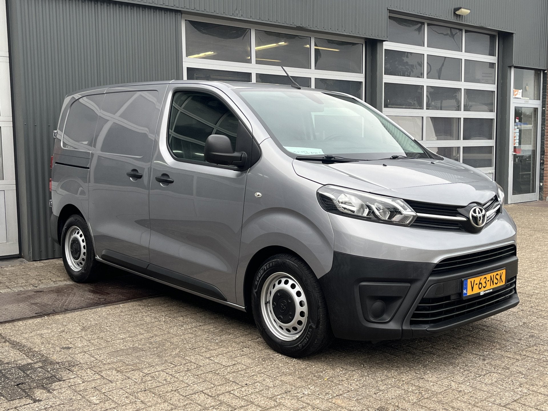 Toyota ProAce 1.5 BlueHDI Worker Marge BTW en BPM vrij! Airc, Auto's, Voorwielaandrijving, Stof, Gebruikt, 4 cilinders
