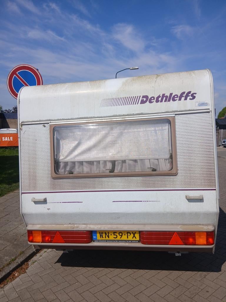 Caravan opknapper  papieren aanwezig, Caravans en Kamperen, Koelkast, Rondzit, Particulier, Tot en met 4