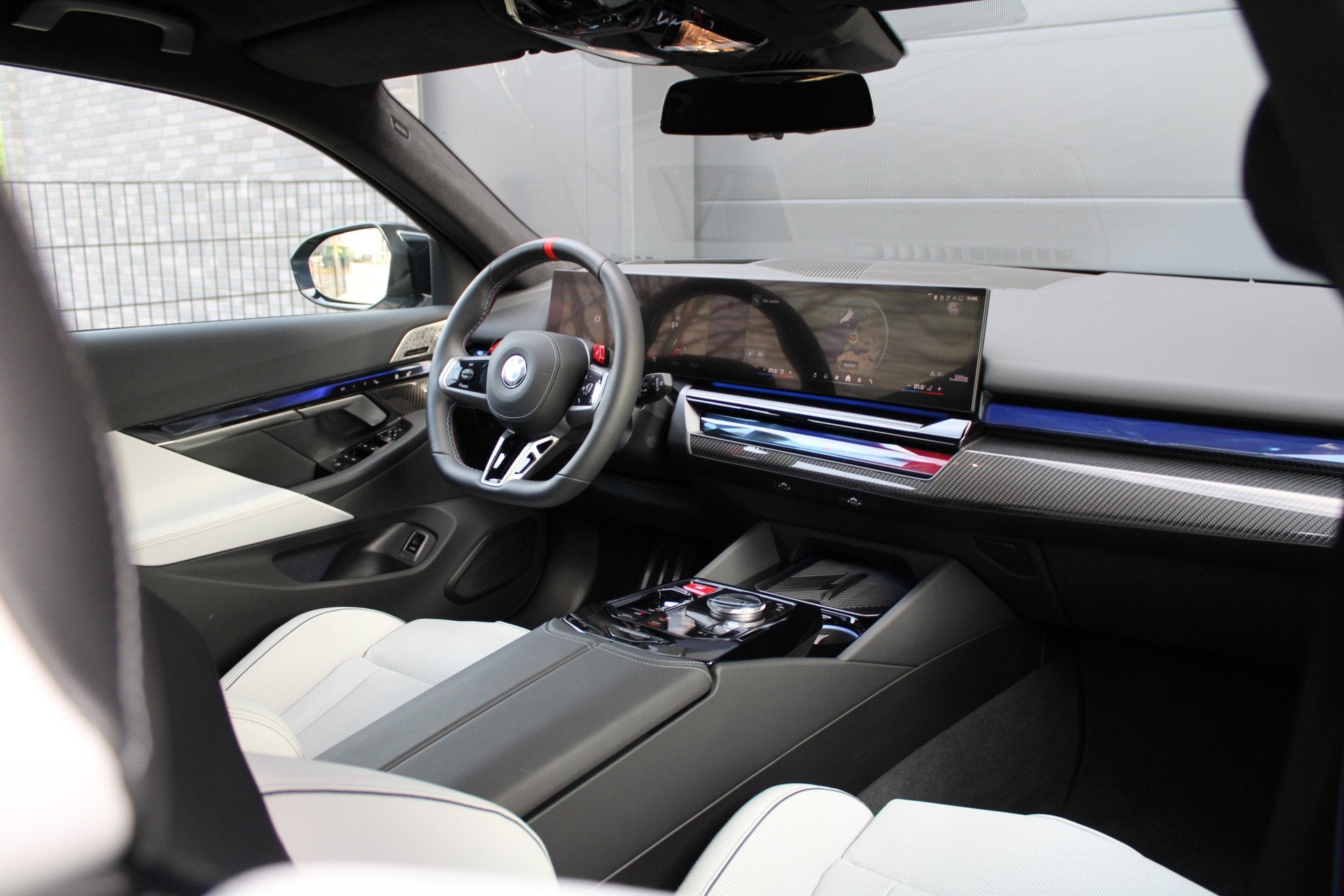 Foto 48 van BMW 5 Serie Touring M5 | KERAMISCH | BTW | M-DRIVE PROFESSIO