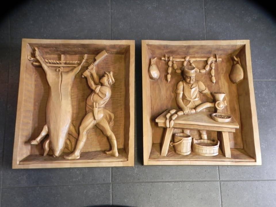 Houtsnij werk uniek handwerk uit 1900 slager, Ophalen, Houtsnijwerk, 50 - 100 cm, Handgemaakt