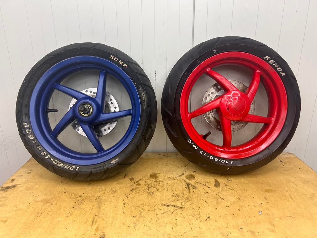 Velgen set aprilia sr - uitstekende staat, Motoren, Ophalen of Verzenden