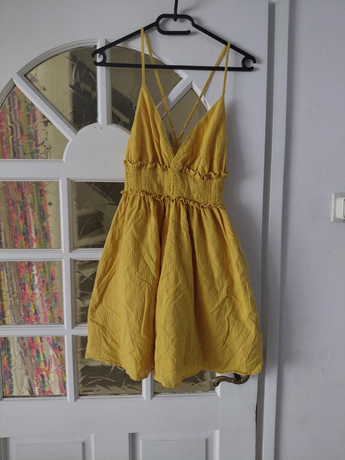 Mosterdgele zomerjurk met open rug spaghettibandjes 36, Kleding | Dames, Jurken, Geel, Nieuw, Ophalen of Verzenden, Maat 36 (S)