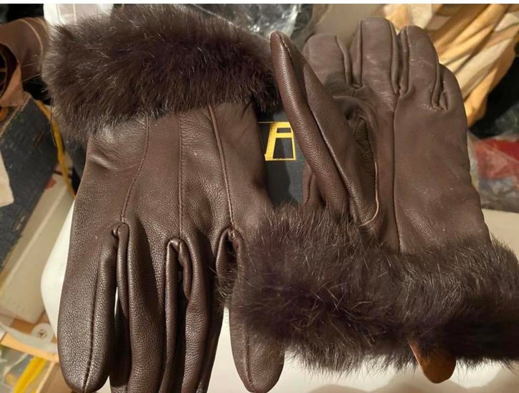 Bruin Leren handschoenen. Nappa , 2 x gedragen,, nieuw g, Ophalen of Verzenden, Zo goed als nieuw, Maat 38/40 (M), Handschoenen