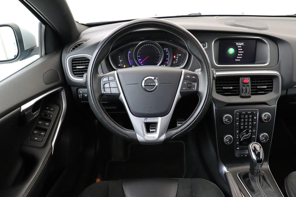 Volvo V40 T3 AUT. POLAR+ SPORT -PANO.DAK|HARMAN/KARDON|POWER, 12 maanden, Euro 6, 4 cilinders, Blauw