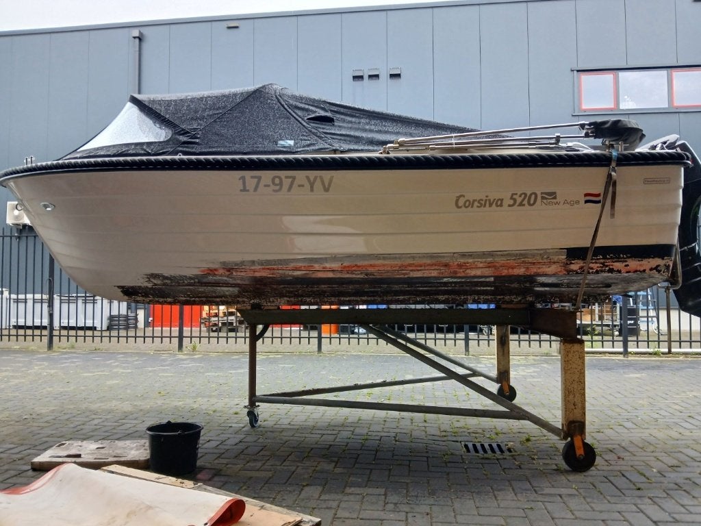 Botenbok, onderhoud bok antifouling, stalling voor b.v sloep, Watersport en Boten, Ophalen, Gebruikt, Verven