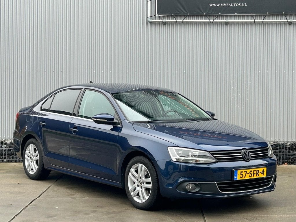 Volkswagen Jetta 1.4 TSI Highline Automaat, Clima, Navi, Tre, Auto's, Euro 5, 4 cilinders, Blauw, Bedrijf