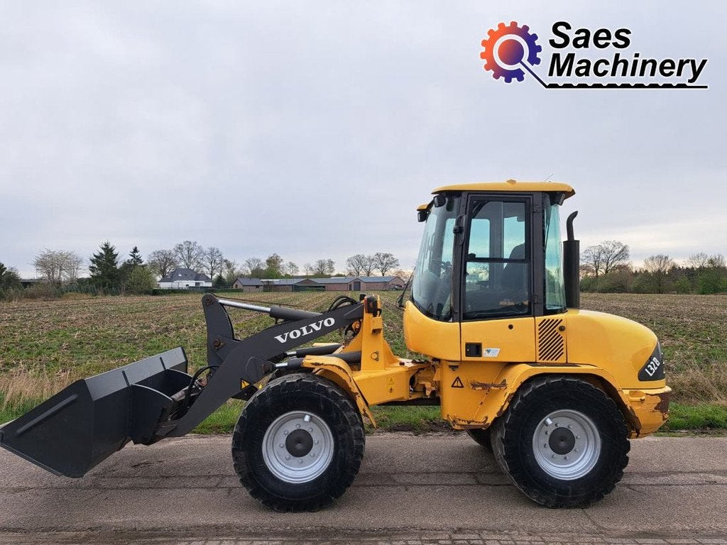 Volvo L32B-Z - Mini shovel (Nieuwe bak), Wiellader of Shovel