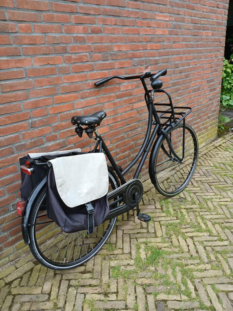 Bicycle for sale used good condition, Fietsen en Brommers, Fietsen | Jongens, Ophalen, Zo goed als nieuw, Terugtraprem, 26 inch of meer