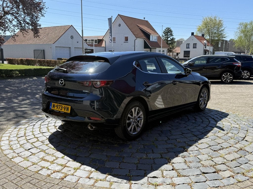Mazda 3 2.0 e-SkyActiv-X M Hybrid 186 Comfort | NL Auto | Na, Auto's, Mazda, Stof, Gebruikt, Blauw, Automatische klimaatregeling