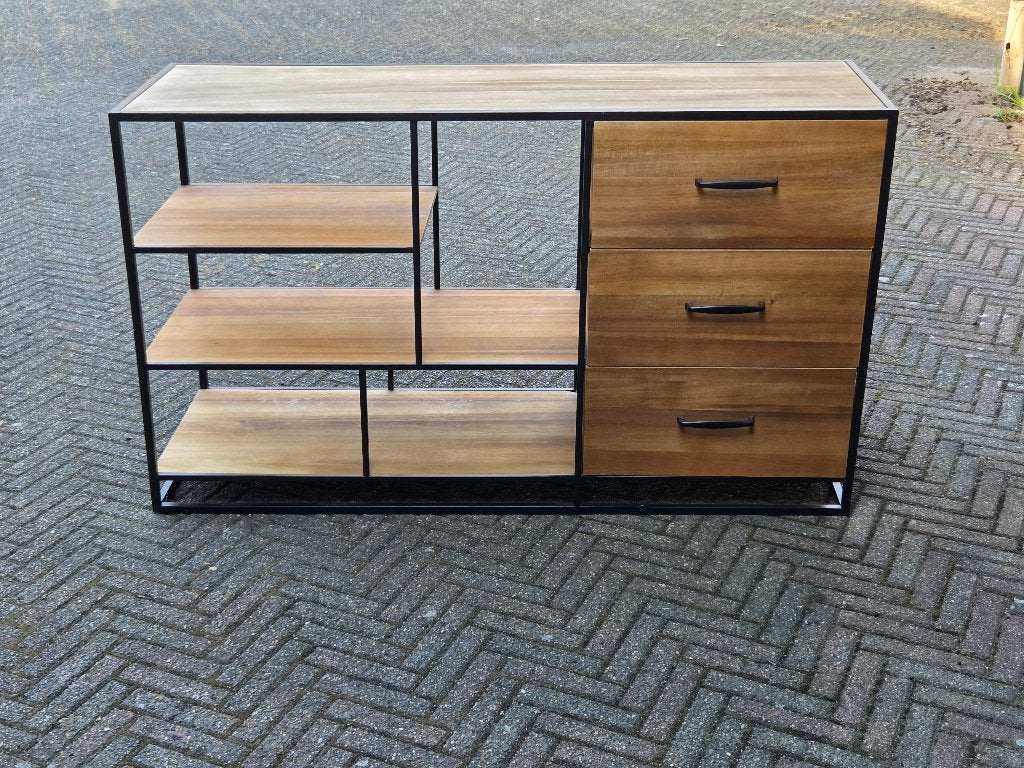 Dressoir charlie met laden, Ophalen, 100 tot 150 cm, Zo goed als nieuw, Met lade(s)