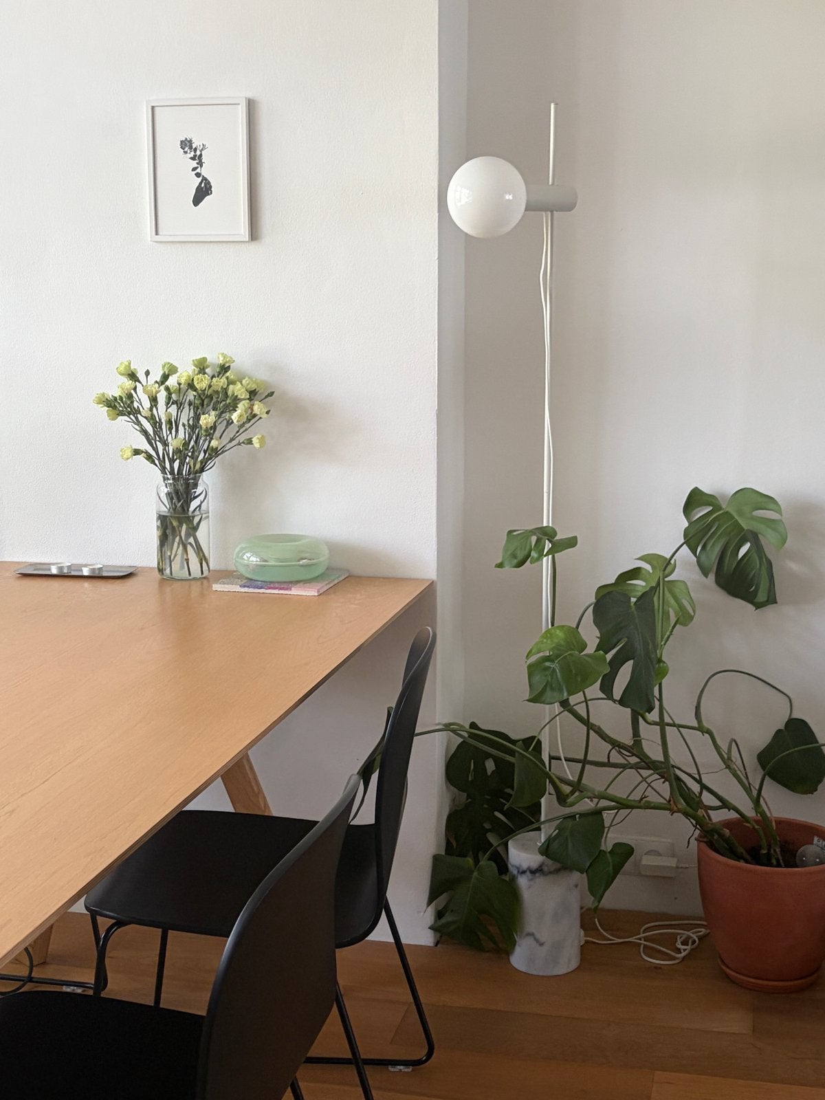 Bolia vloerlamp met marmeren voet, Zo goed als nieuw, Metaal, 150 tot 200 cm, E27 (groot)