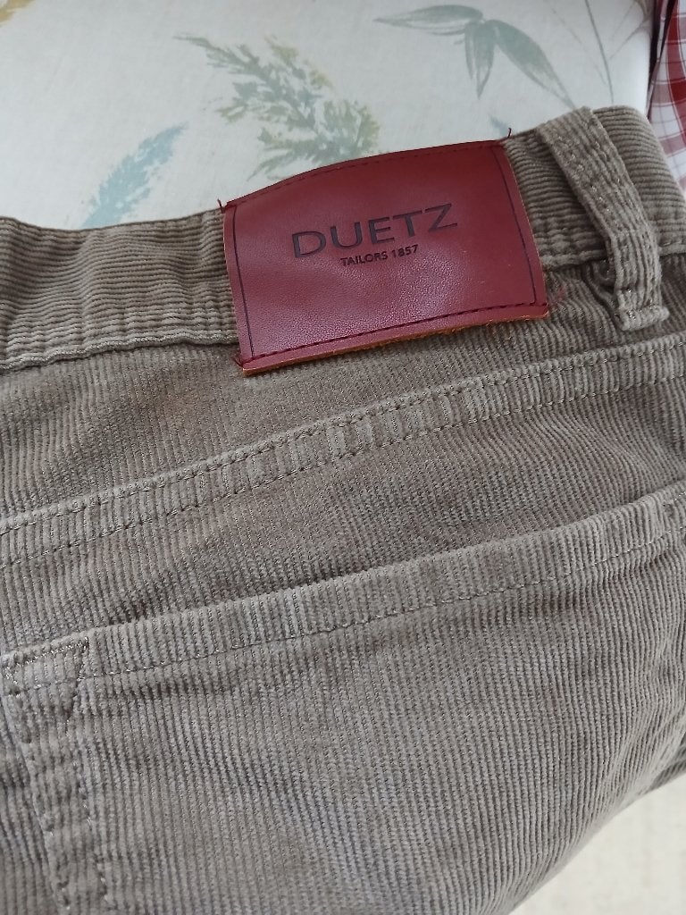 Bruine corduroy herenbroek m 32/34, Bruin, Maat 48/50 (M), Ophalen of Verzenden, Zo goed als nieuw
