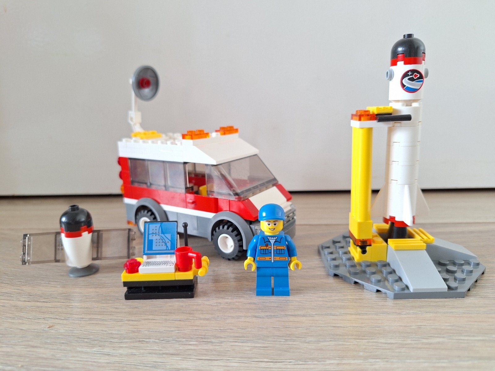 Lego city 3366
Satellite Launch Pad, Ophalen of Verzenden