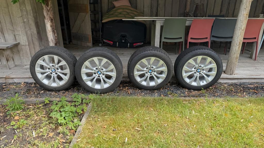 BMW 18 inch Winterbanden met Velgen - Gebruikt, Auto-onderdelen, Banden en Velgen, 18 inch, Gebruikt, Banden en Velgen, Personenwagen