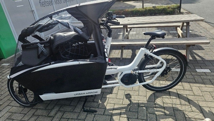 urban arrow family bakfiets slechts 800km, Ophalen, Zo goed als nieuw, 4 kinderen of meer