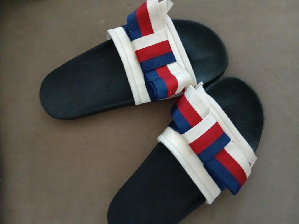 Gucci slippers, Kleding | Dames, Schoenen, Ophalen of Verzenden, Nieuw