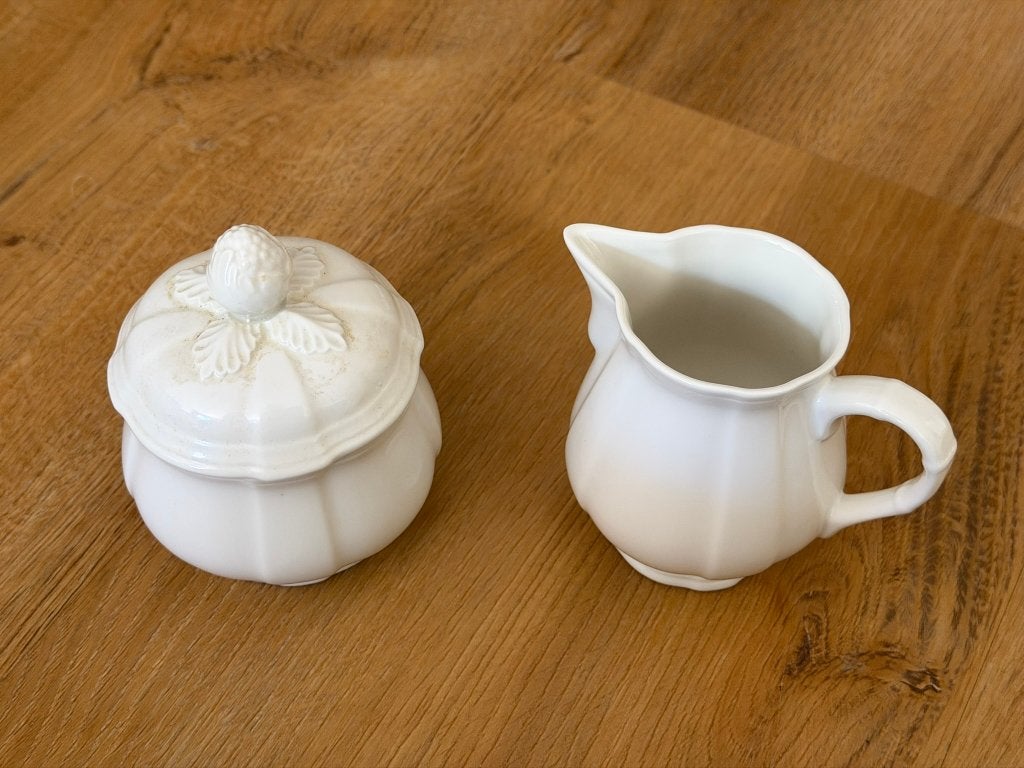 Melk- en suikerpot van Villeroy & Boch, Manoir serie, Vintage, Ophalen of Verzenden, Zo goed als nieuw, Porselein