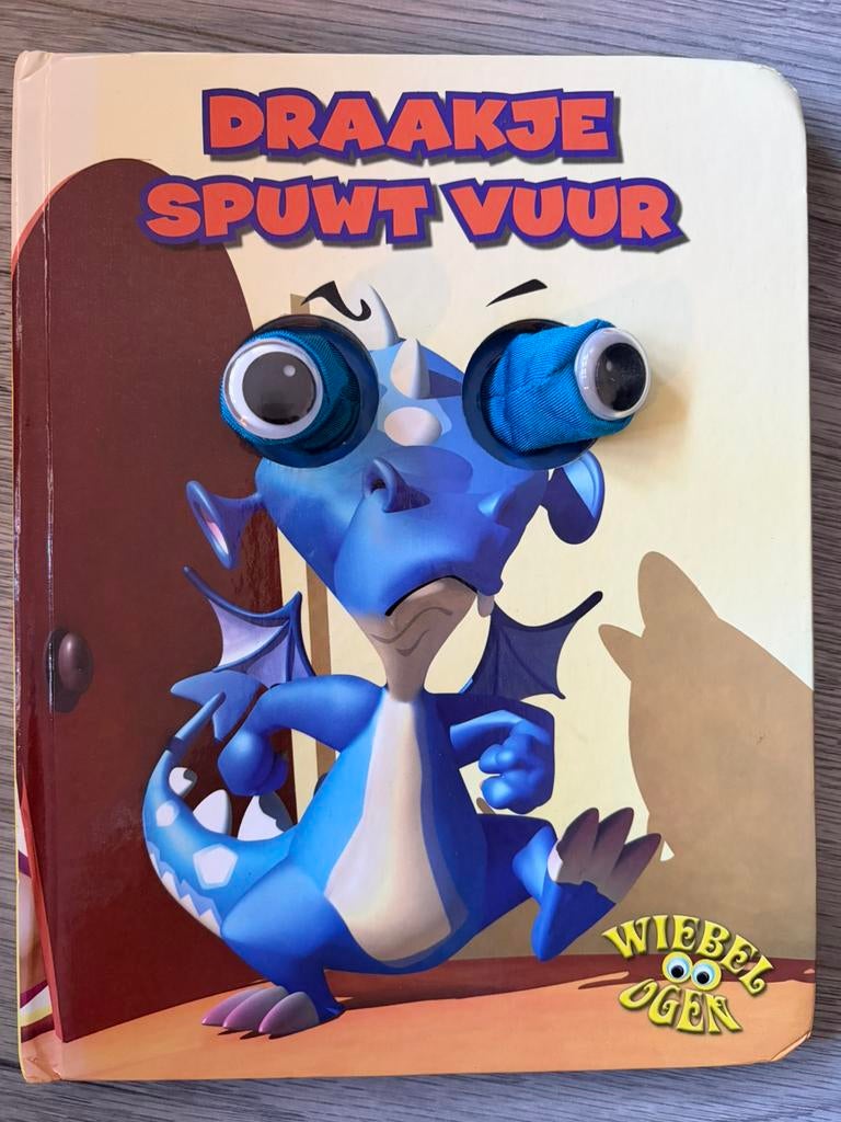 Boek draakje spuwt vuur - met wiebelogen, Boeken, Gelezen, Fictie algemeen, Jongen of Meisje, Voorleesboek