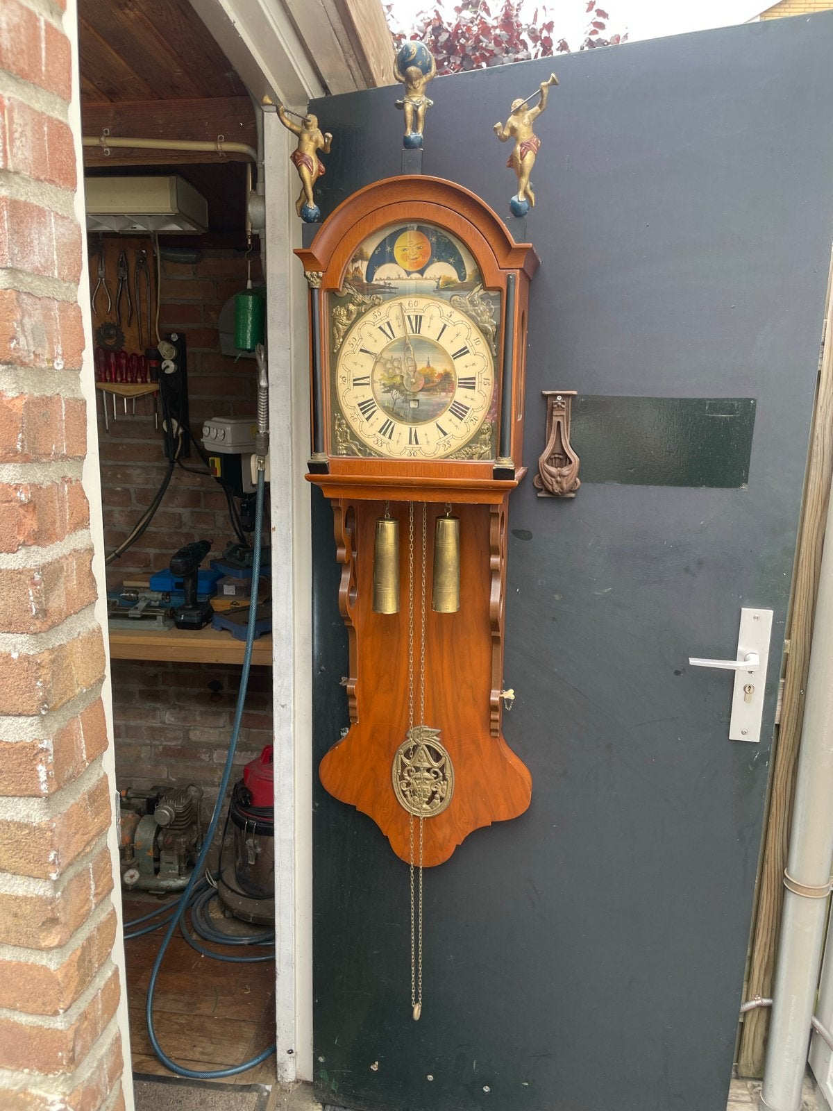 Friese staartklok 140 cm en nog drie klokken, Ophalen of Verzenden