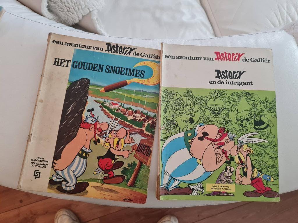Asterix Strips 1967, Gelezen, Ophalen of Verzenden, Goscinny & Uderzo, Meerdere stripboeken