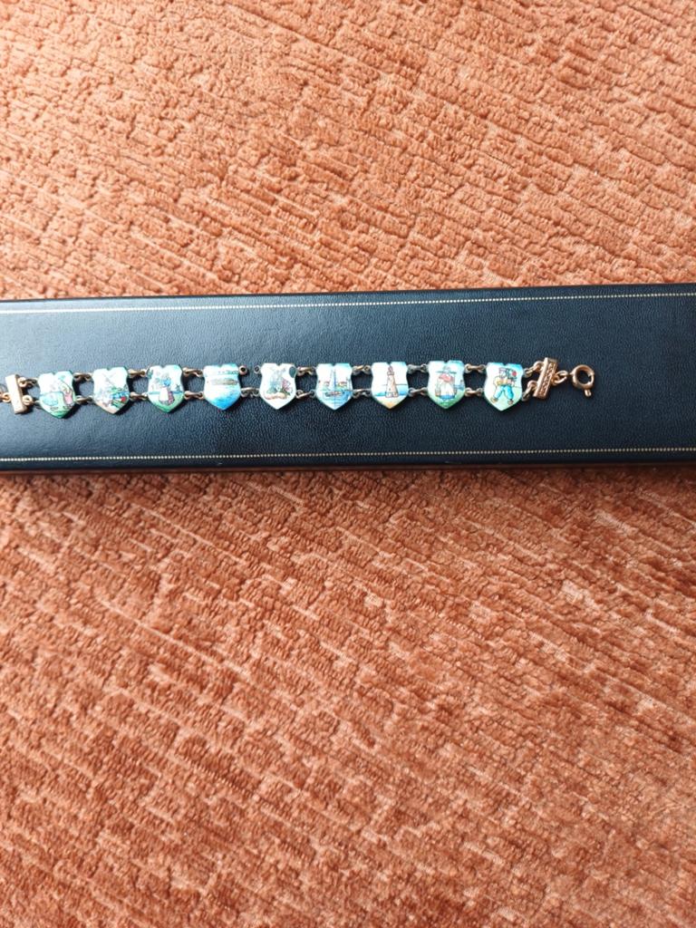 Armband met Nederlandse Taferelen, Ophalen, Gebruikt, Goud, Staal
