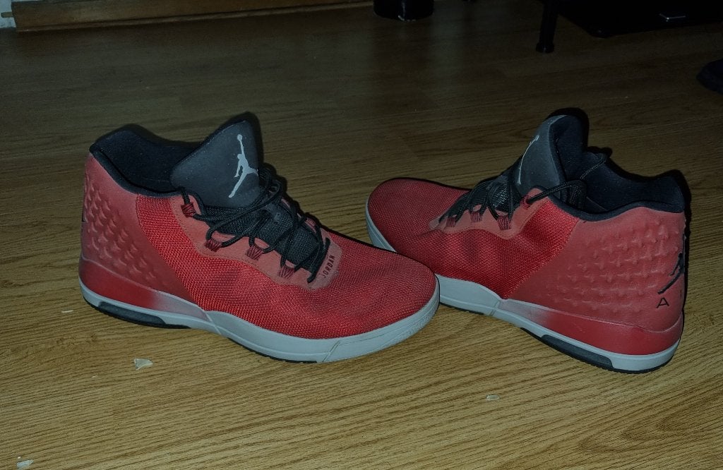 Jordan academy gym red  MOETEN WEG, Ophalen, Overige kleuren, Jordan, Sneakers of Gympen