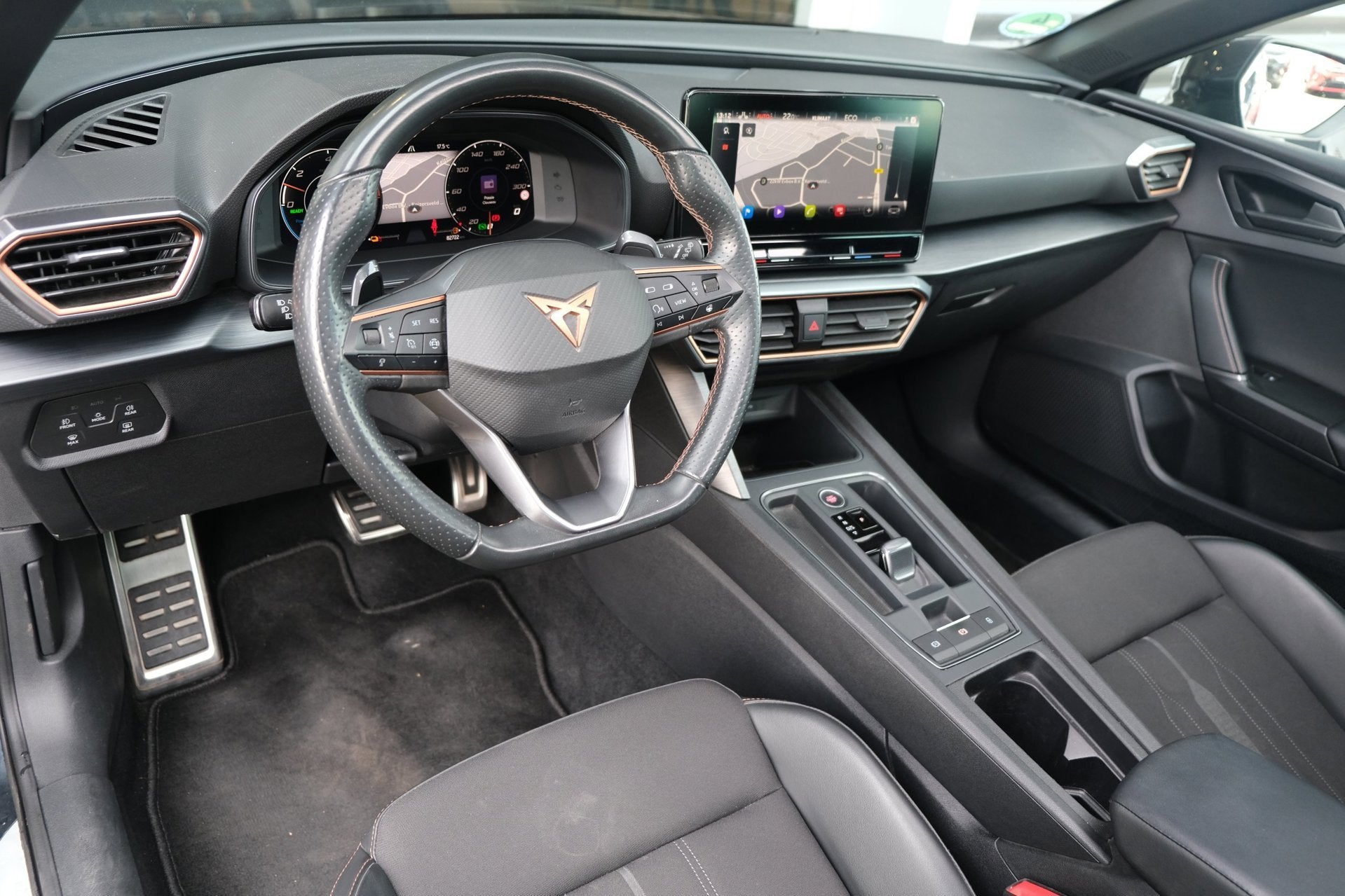 CUPRA Leon 1.4 e-Hybrid 204PK Pano Led Cam Navi ACC Virtual, Auto's, Dealer onderhouden, 77 km/l, Zwart, 4 cilinders