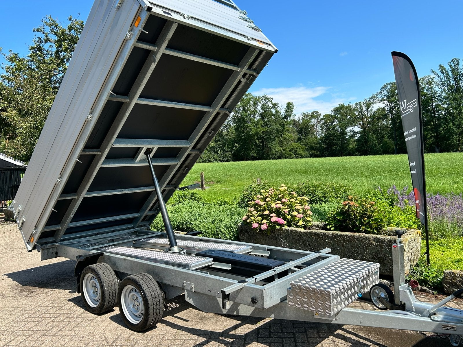 Saris Kipper 2700 kg - Robuuste en betrouwbare kipper, Ophalen, Zo goed als nieuw