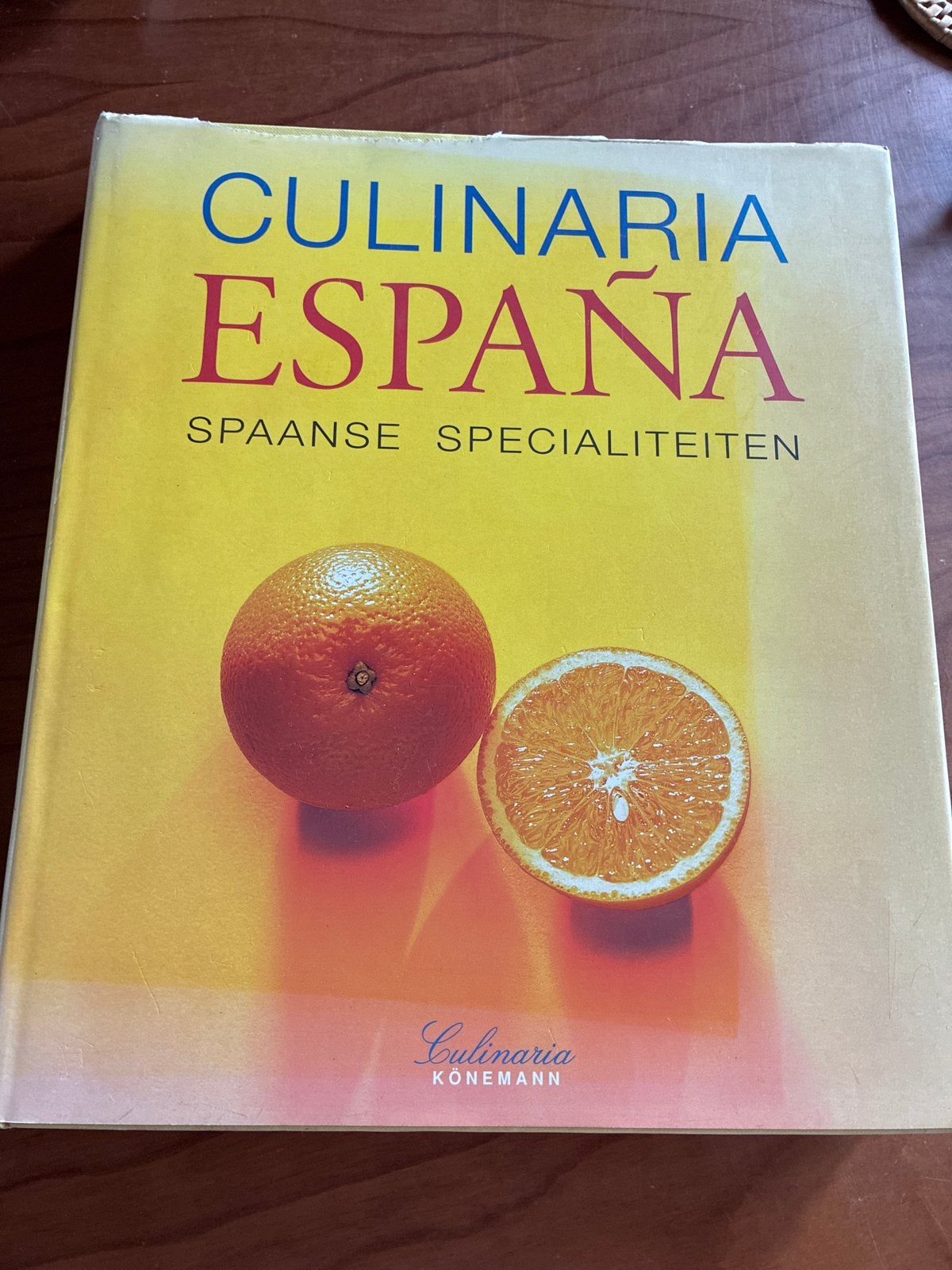 Culinaria España: Spaanse Specialiteiten Kookboek, Boeken, Ophalen of Verzenden, Gelezen, Spanje, Hoofdgerechten