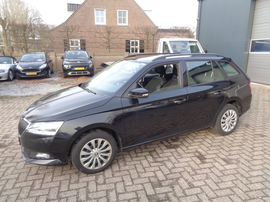 Skoda Fabia Combi 1.0 TSI Ambition Airco, Carplay/android au, 12 maanden, Stof, Gebruikt, Origineel Nederlands