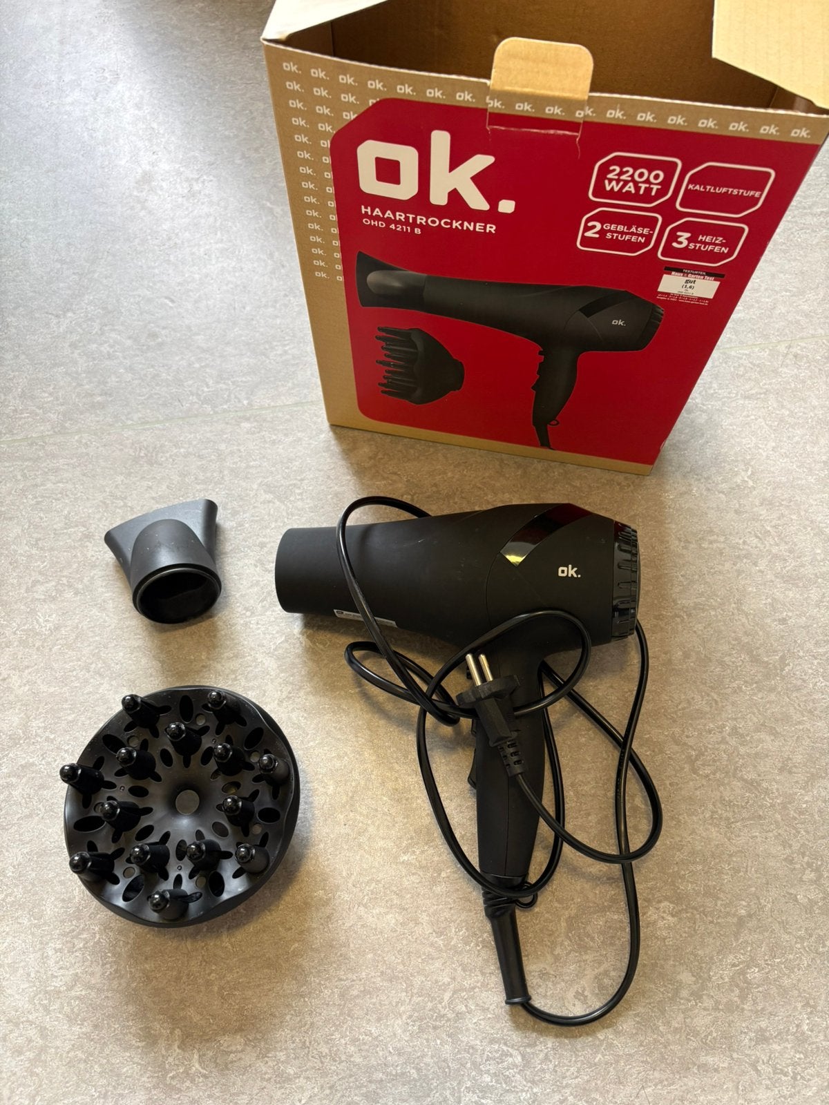 Hair Dryer 2200W with Diffuser and Nozzle, Witgoed en Apparatuur, Ophalen, Zo goed als nieuw, Haarverzorging