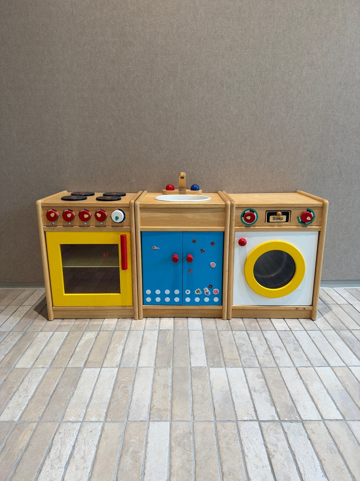 Speelkeuken met aanrecht, wasmachine en oven, Ophalen, Gebruikt, Hout, Speelkeuken